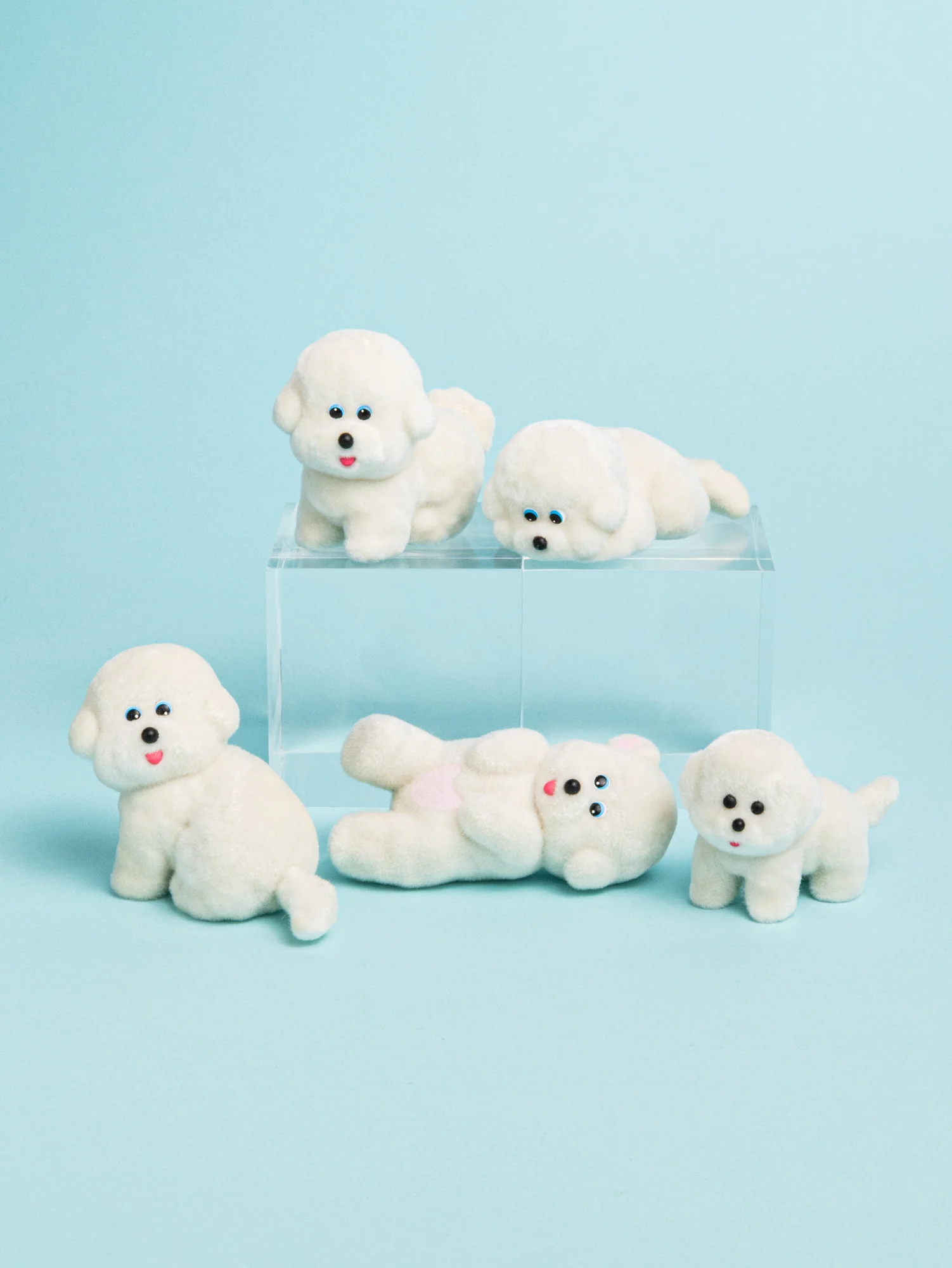 ぬいぐるみ作家・むにゅの愛犬『けむちゃん』がまるごとフィギュアに カプセルトイで7月13日発売