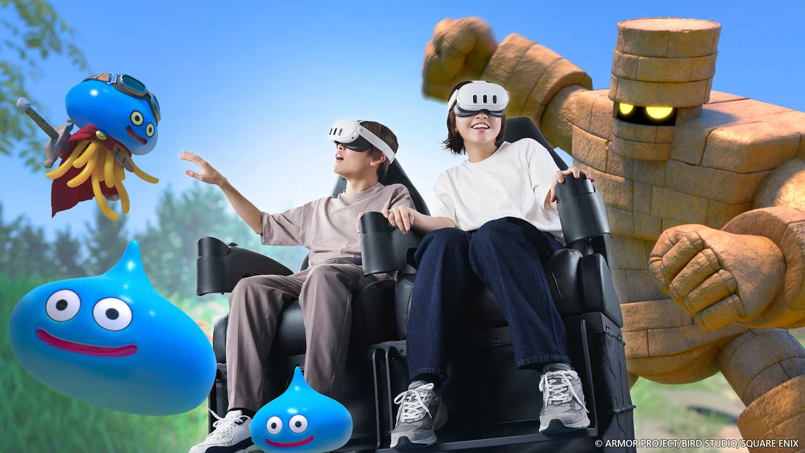 VR RIDEを体験する来場者
