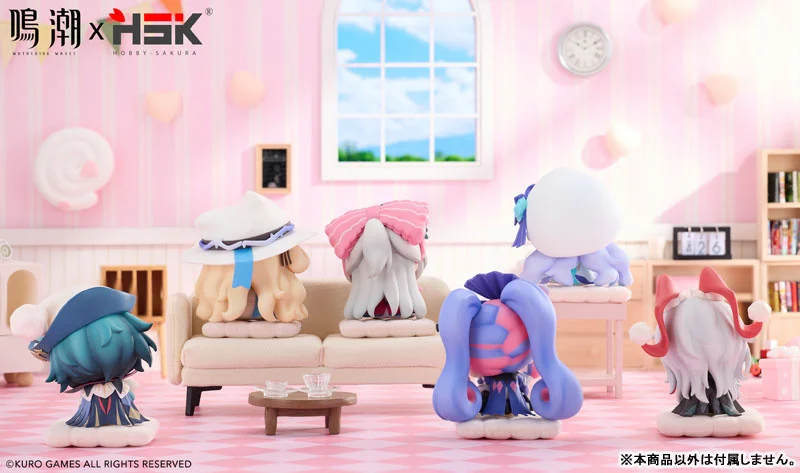 6人が部屋でくつろぐ背面カット