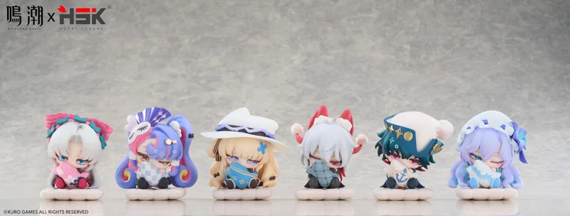 6体のスタジオ撮り正面カット