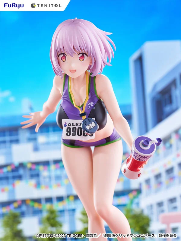 新条アカネの斜め上カット