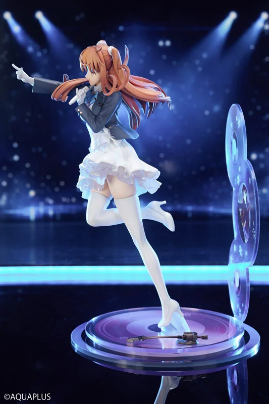 小木曽雪菜 熱唱ポーズ